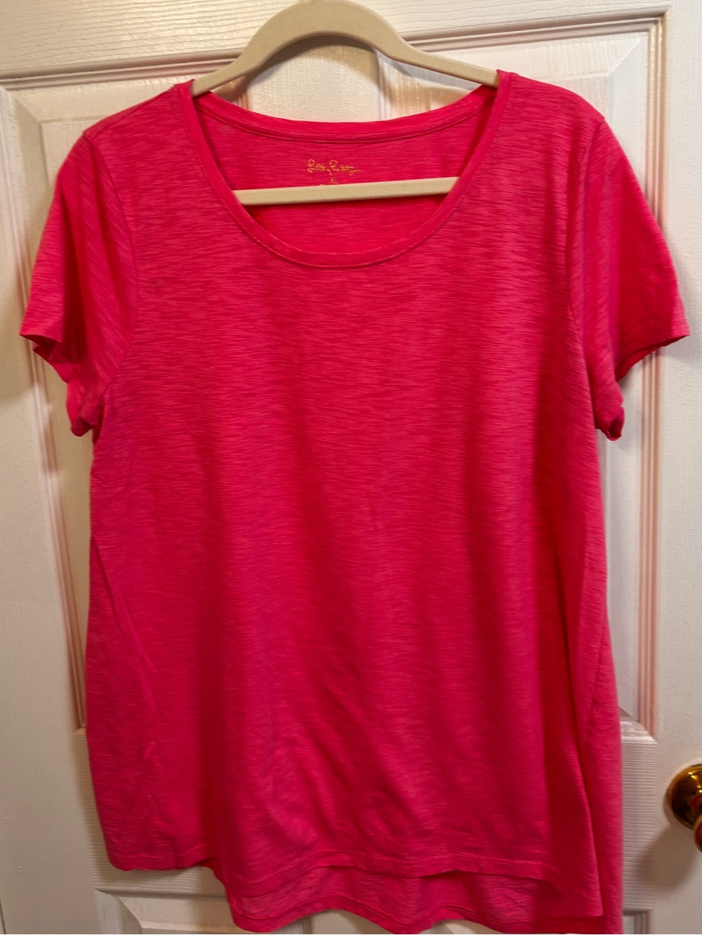Lilly Pulitzer Etta Scoop Neck Tee – Hot Pink – Size XL